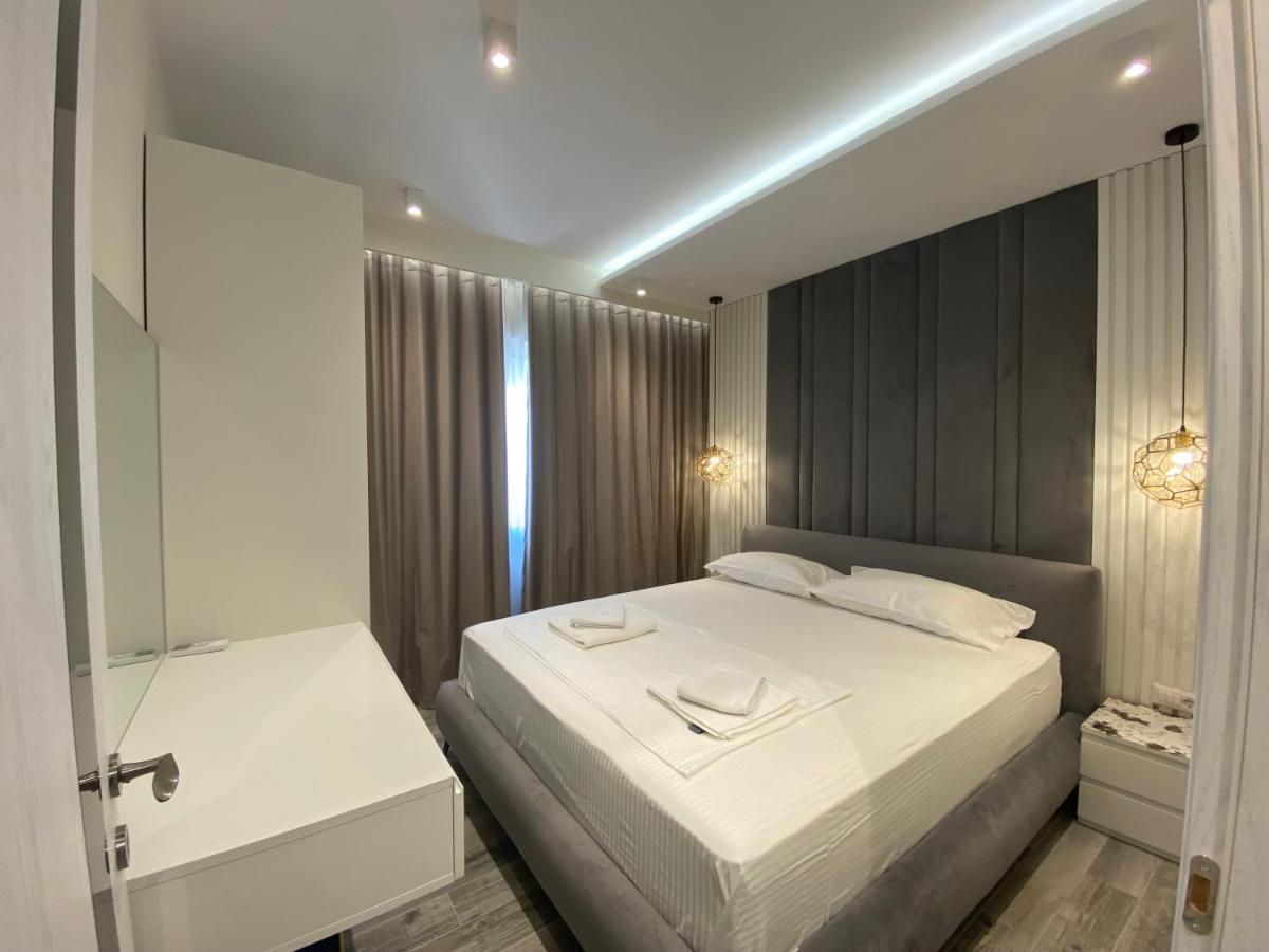 דירות Luxury Seaview Vlora Flat Free Parking מראה חיצוני תמונה